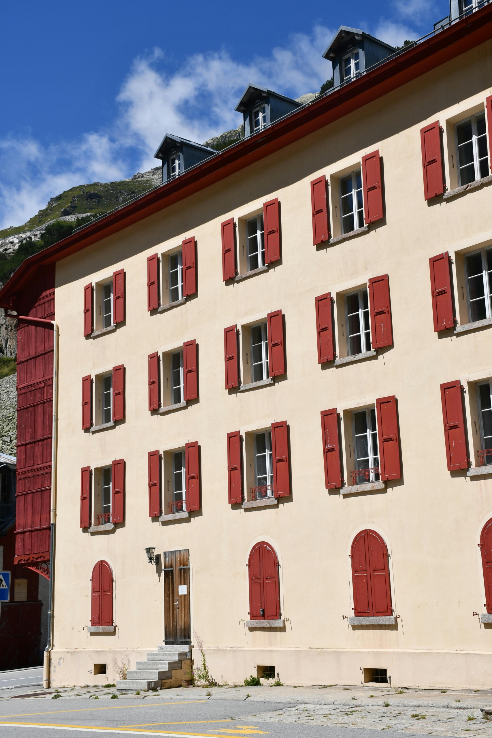 pexels-laurin-berli-38712871-13579762